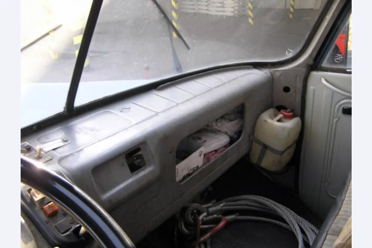 Prumyslových robotu-13